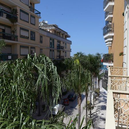Maria Vittoria Charming Rooms And Apartments Brindisi Eksteriør billede